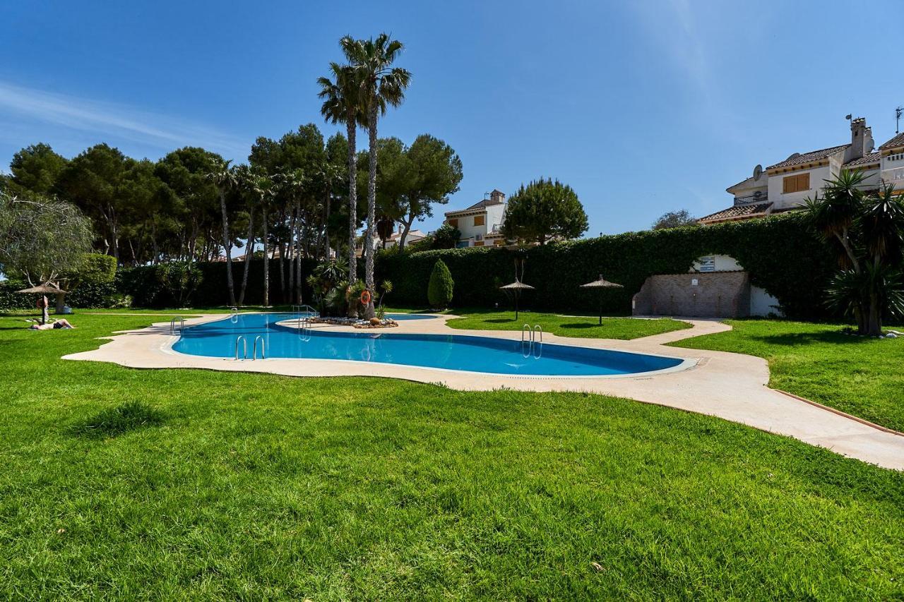 Espanhouse Rio Mar Pilar de la Horadada Εξωτερικό φωτογραφία